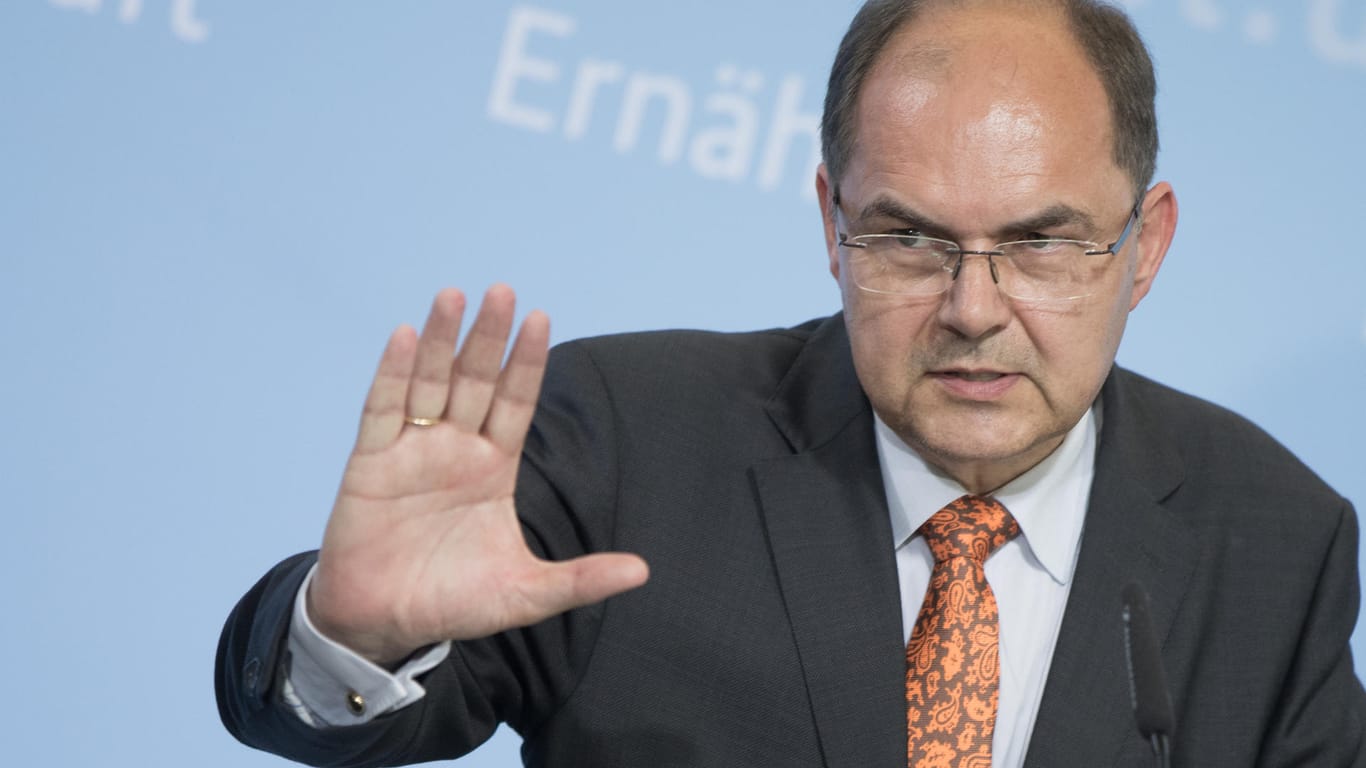 Bundeslandwirtschaftsminister Christian Schmidt (CSU) steht im aktuellen Skandal um mit Schadstoffen belastete Eier in der Kritik.