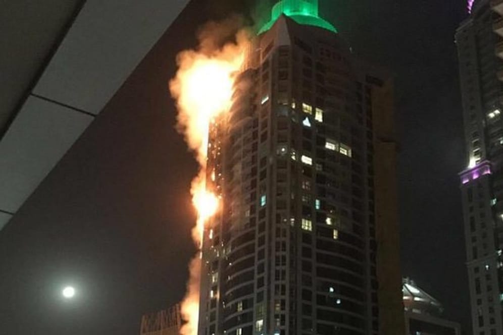 Das Hochhaus "The Torch" in Dubai: Etliche Etagen des Wohngebäudes standen in Flammen.