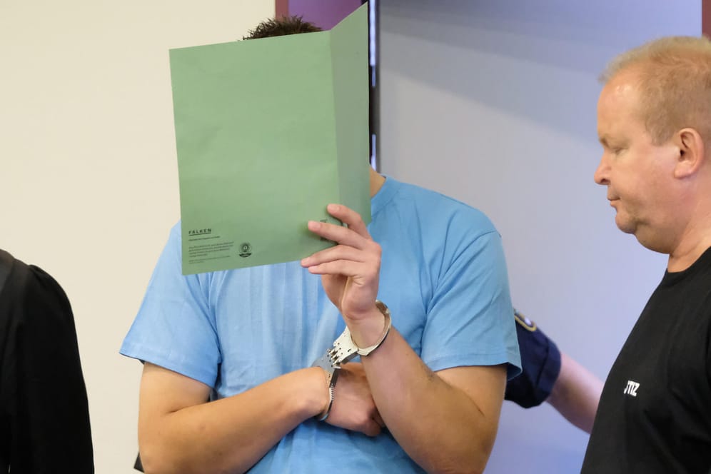 Das Landgericht Dessau-Roßlau hat Seabstian F., Vergewaltiger und Mörder einer chinesischen Studentin, zu einer lebenslangen Freiheitsstrafe verurteilt.