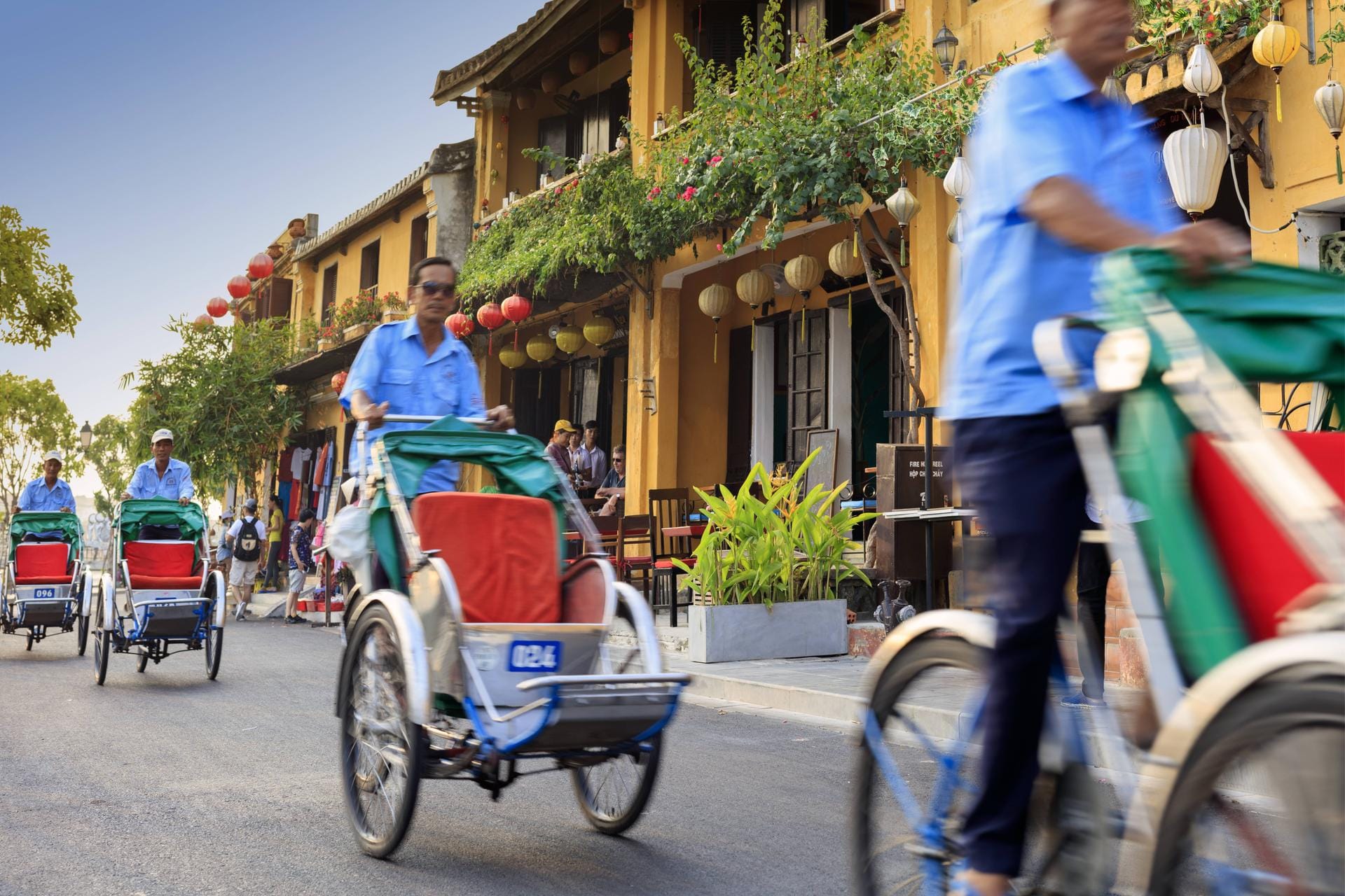 Die vietnamesische Fahrrad-Rikscha ist aus den Straßen Vietnams nicht mehr wegzudenken.