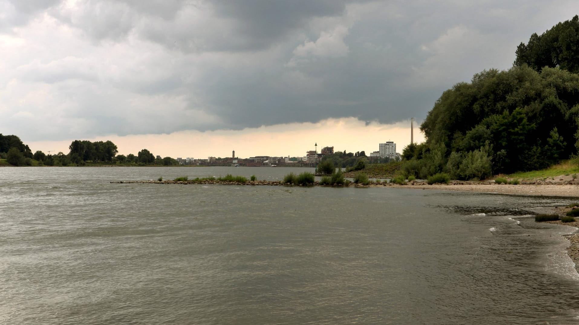 Rheinaue Friemersheim in Duisburg Rheinaue Friemersheim in Duisburg