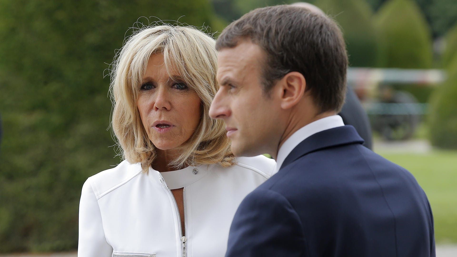 Der französische Präsident Emmanuel Macron (rechts) und seine Frau Brigitte Der französische Präsident Emmanuel Macron (rechts) und seine Frau Brigitte