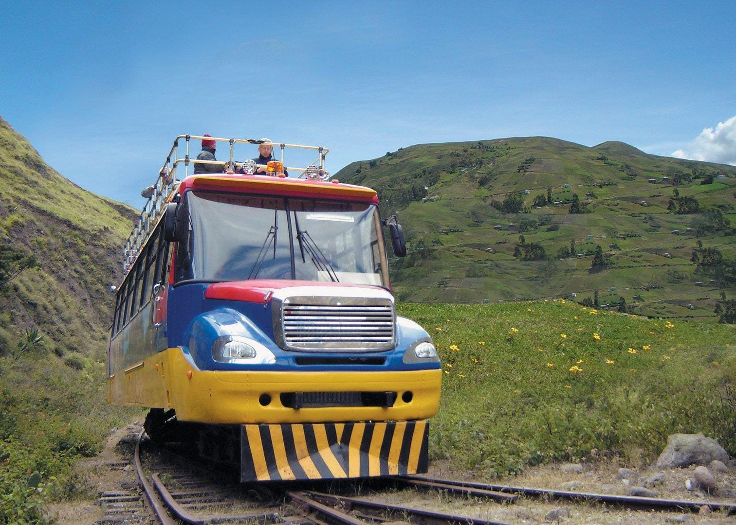 Der Chiva-Express auf Schienen ist heutzutage nur noch für Touristen in Betrieb.