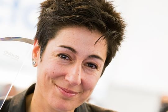 Die ZDF-Fernsehjournalistin Dunja Hayali hat ihre eigenen Methoden, sich gegen Facebook-Trolle zu wehren.