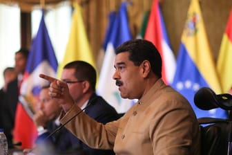 Venezuelas Präsident Nicolás Maduro bei einem Treffen des Politischen Rat der Bolivarianischen Allianz für Amerika.