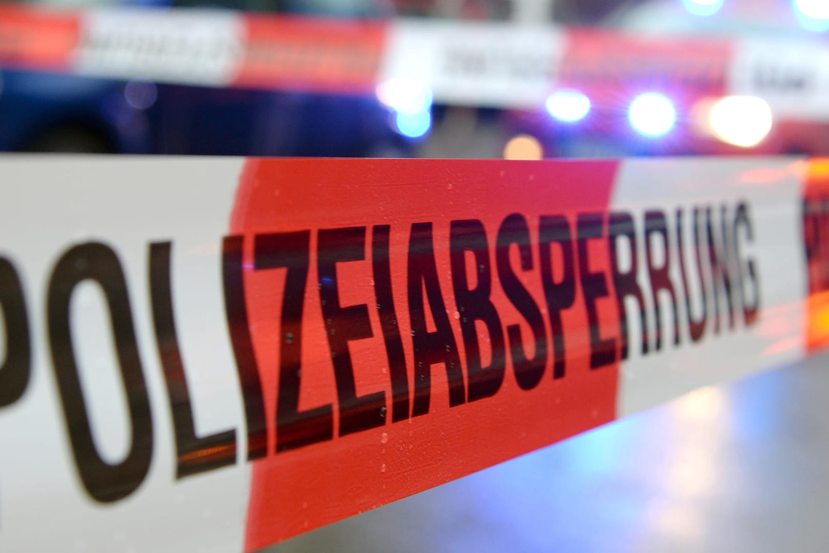 Symbolbild Polizeiabsperrung