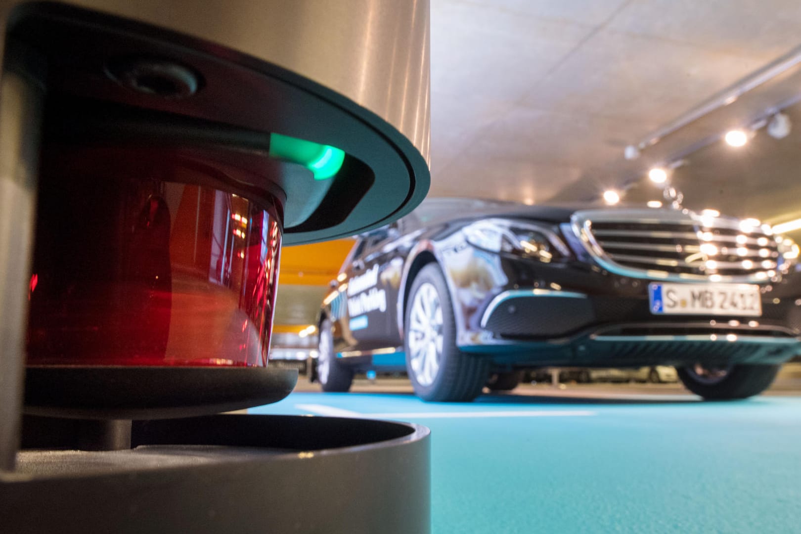 Pilotprojekt zu fahrerlosem Parken