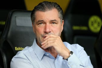 Michael Zorc stellt klar: Sven Mislintat bleibt beim BVB.