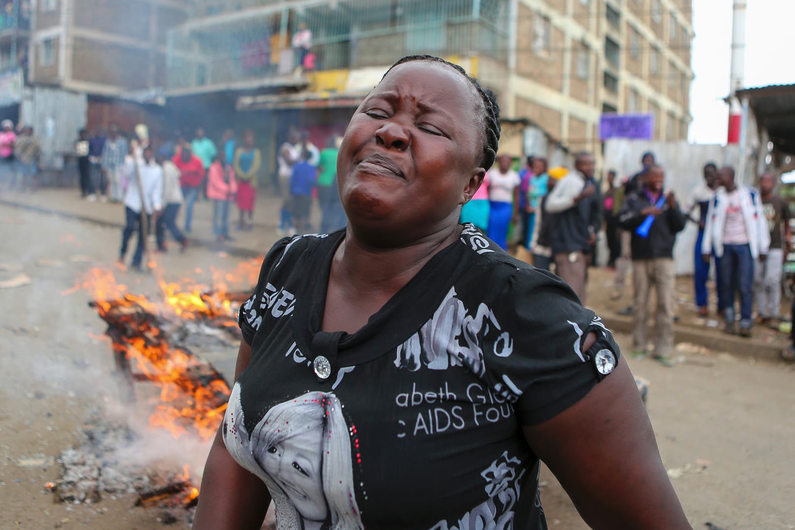 Anhänger des kenianischen Oppositionsführers Odinga protestieren in Nairobi.