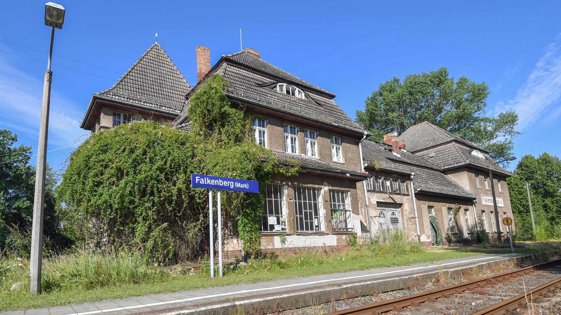 Wohnen im Bahnhofsgebäude