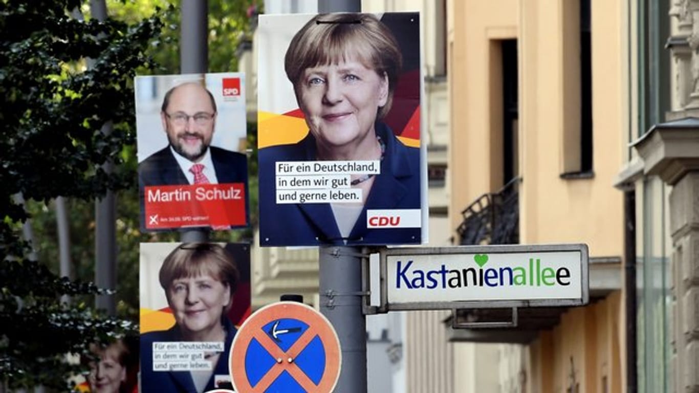 Wahlplakate in Berlin: In sechs Wochen wird gewählt.