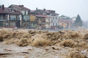 Schwere Unwetter halten den Norden Italiens auf Trab.