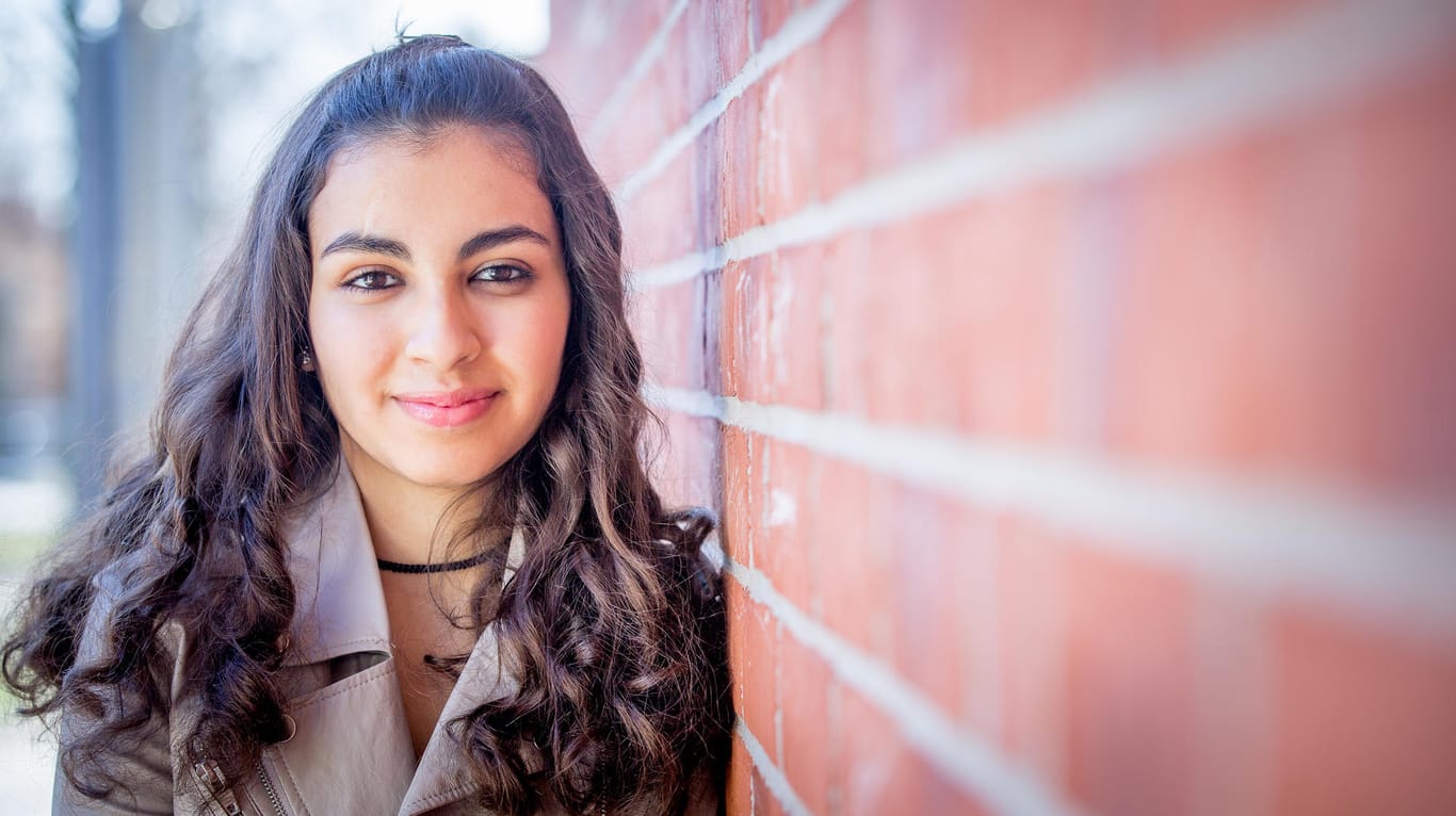 Die Schülerin Reem Sahwil (16) hat jetzt ihre Biografie vorgelegt.