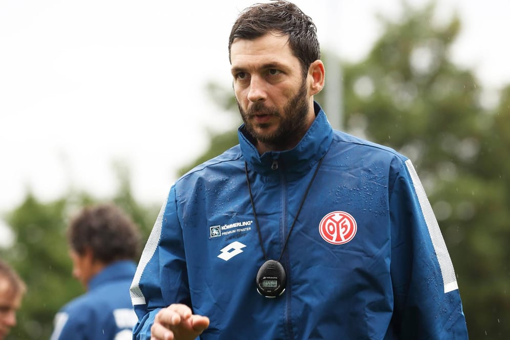 Sandro Schwarz wurde von der Mainzer U23 zum Cheftrainer der Profis befördert.