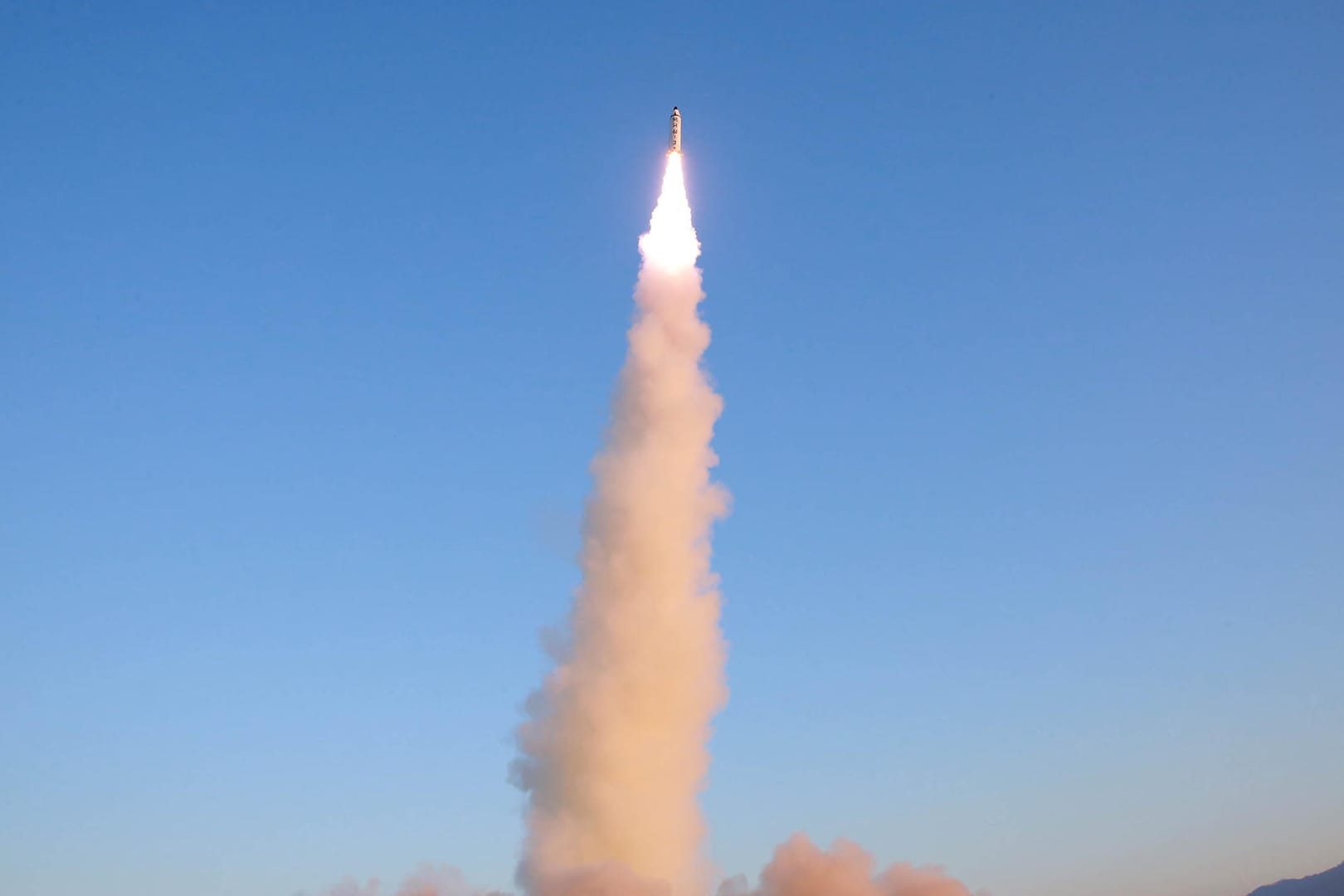 Möglicherweise stammen Teile von Nordkoreas Raketentechnologie aus der Ukraine, so eine Studie des International Institute for Strategic Studies aus Großbritannien.