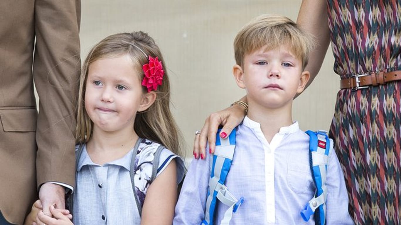Für Prinzessin Josephine und Prinz Vincent hat die Schulzeit begonnen.