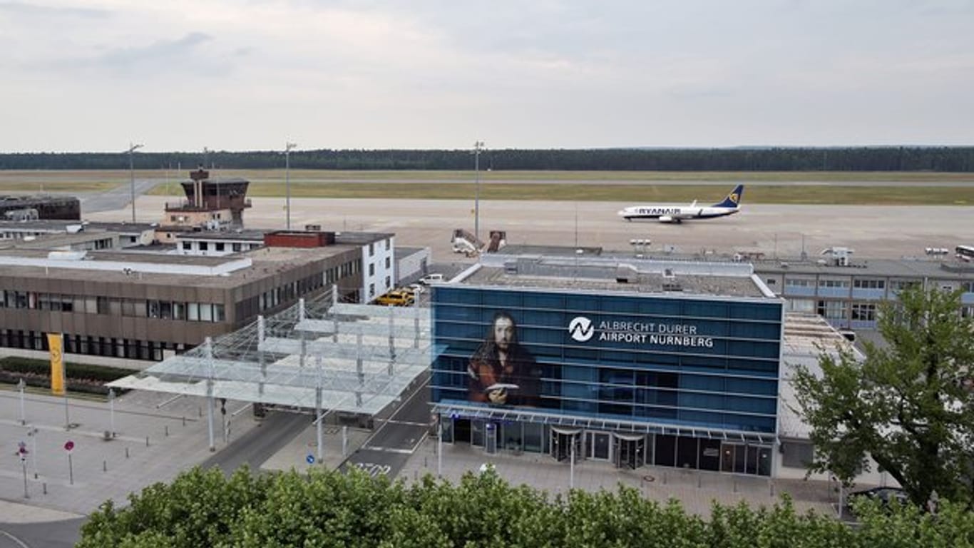 Blick auf den Flughafen Nürnberg