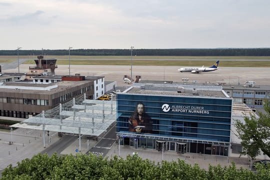 Blick auf den Flughafen Nürnberg