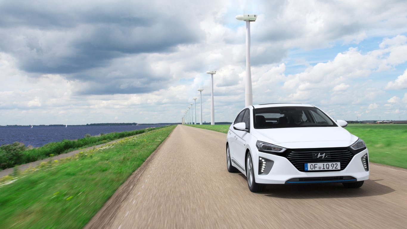 Hyundai bietet auch auf die drei Versionen – Hybrid, Plug-in-Hybrid und reines E-Auto – des Ioniq einen zusätzlichen Kaufanreiz.