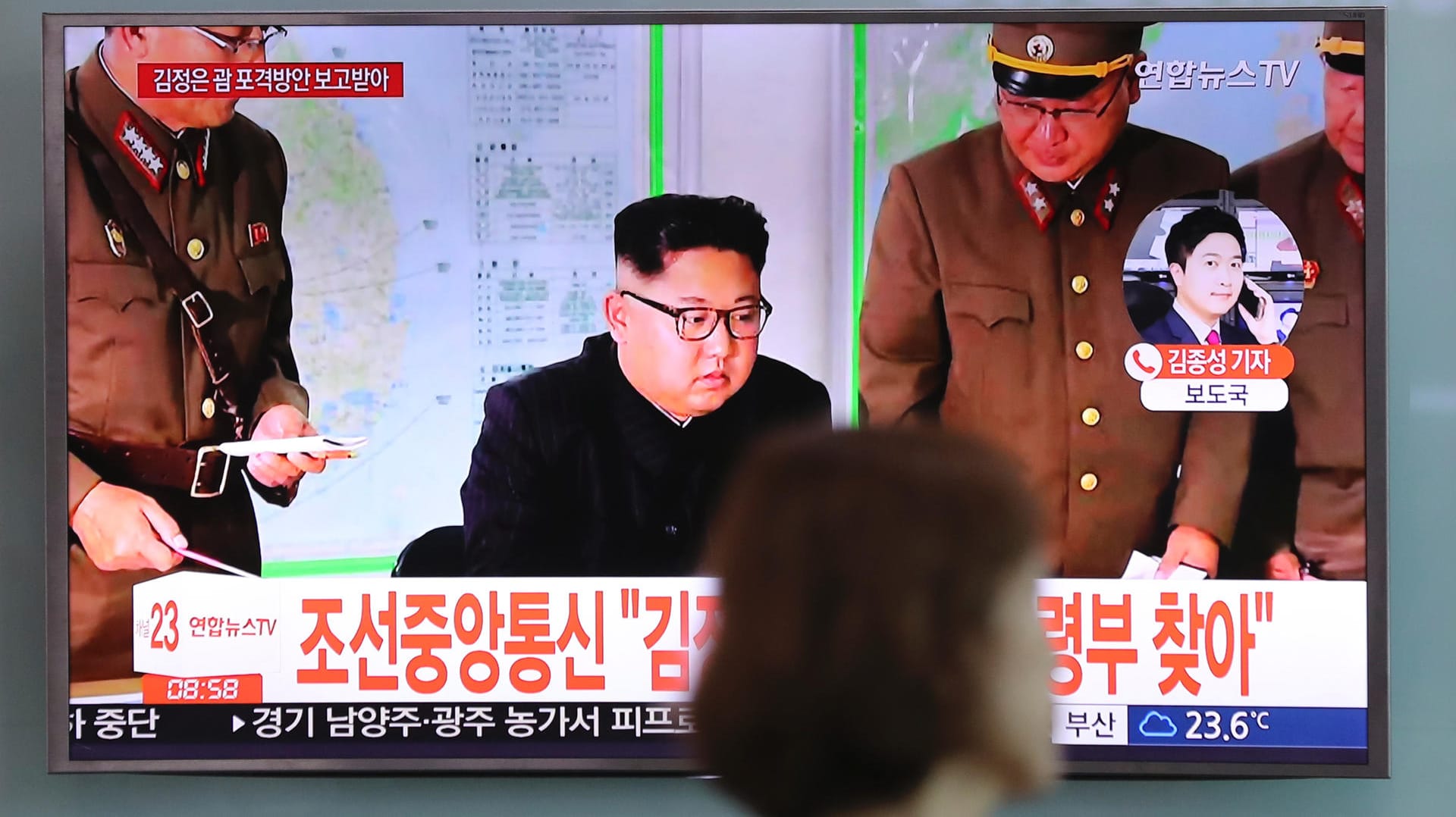 Nordkoreas Staatschef Kim Jong Un ist in einem südkoreanischen TV-Beitrag zu sehen. Nordkoreas Staatschef Kim Jong Un ist in einem südkoreanischen TV-Beitrag zu sehen.