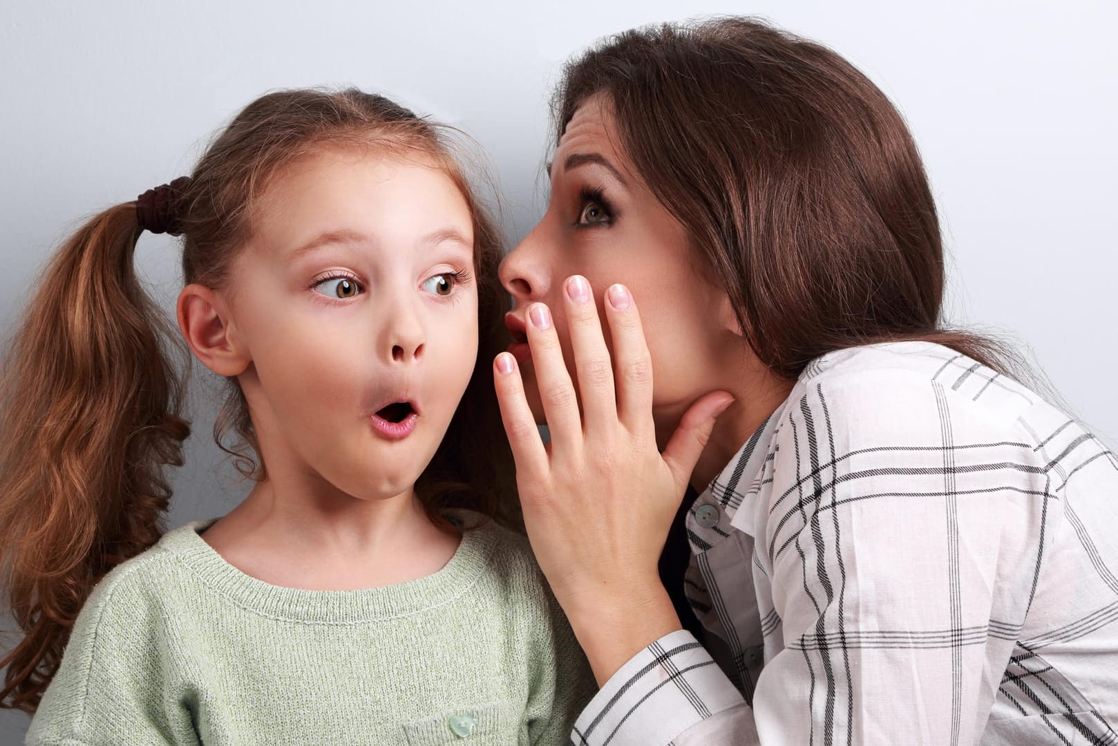 Manche Eltern lügen ihre Kinder an, zum Beispiel, um Konflikten aus dem Weg zu gehen. Besser ist es aber, bei der Wahrheit zu bleiben.