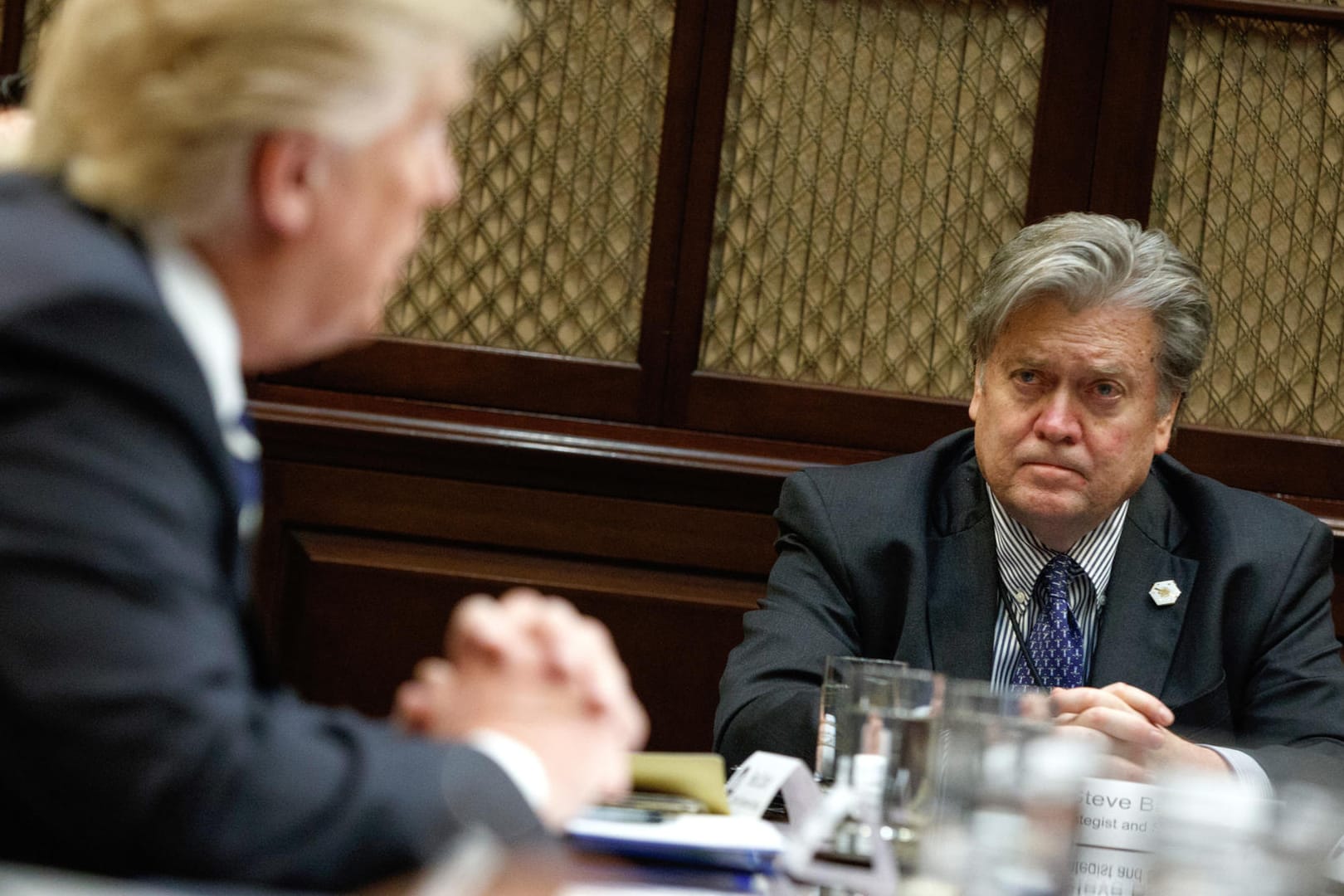Trumps ehemaliger Chefstratege Bannon kehrt zurück zum ultrarechten Internetportal "Breitbart".