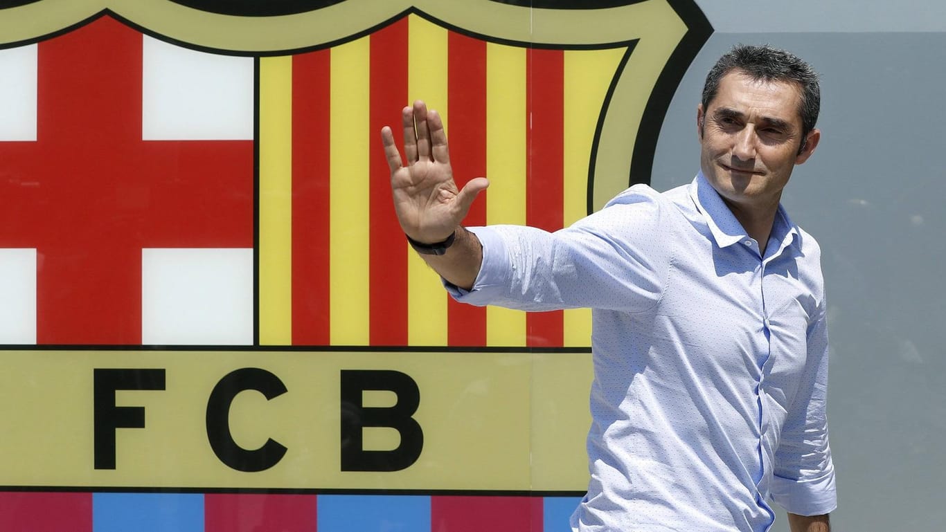 Ernesto Valverde bei der Vorstellung als neuer Barca-Trainer in der Klubzentrale.