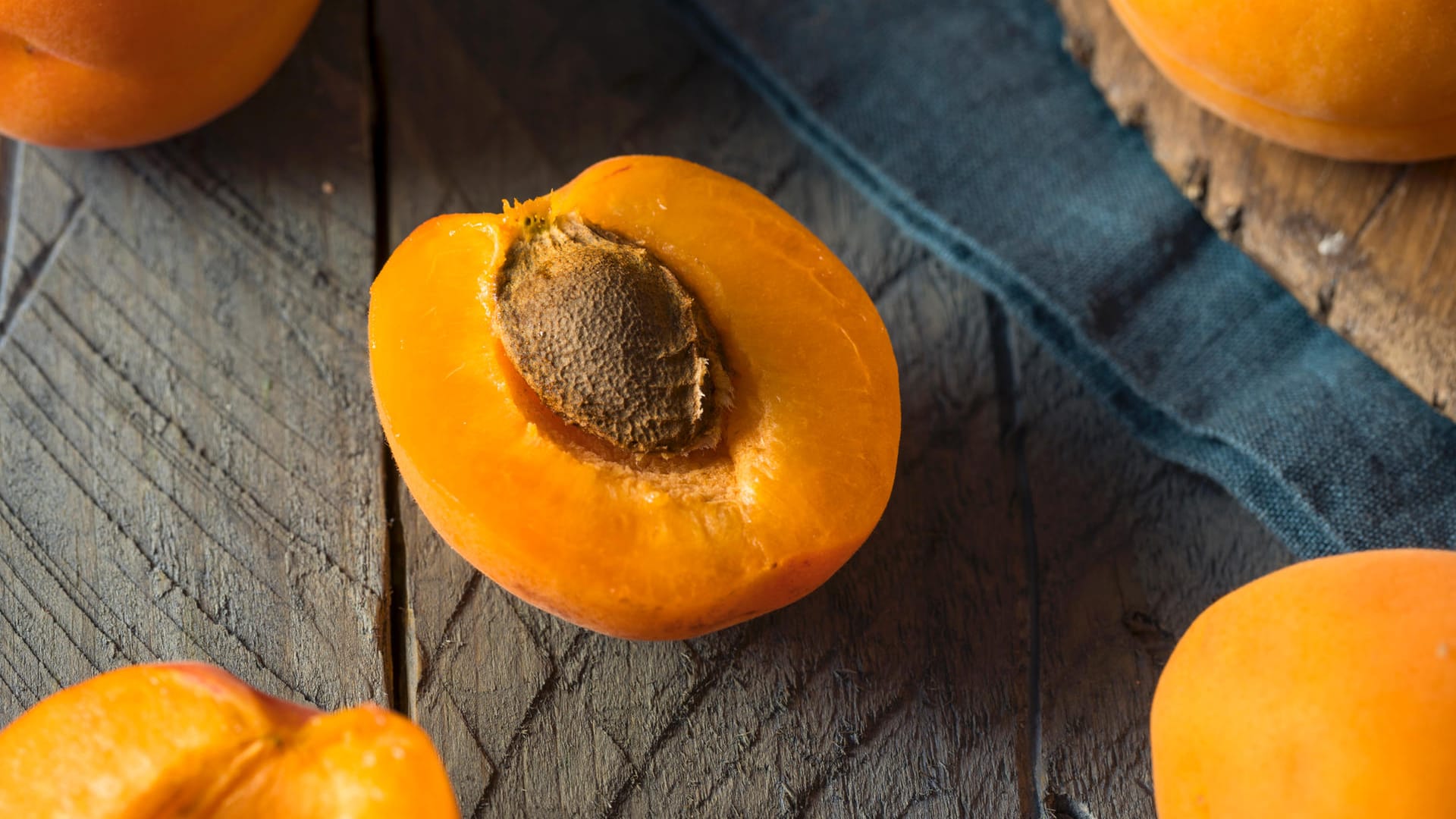 Diese Obstkerne sollten Sie nicht essen