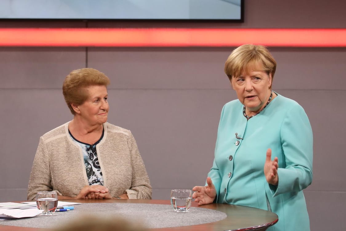 Die Kanzlerin bei der RTL-Aufzeichnung "An einem Tisch mit Angela Merkel: Deutschland fragt nach".