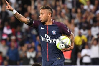 Seht her, ich bin der neue Superstar: Neymar brachte den Pariser Prinzenpark zum Toben.