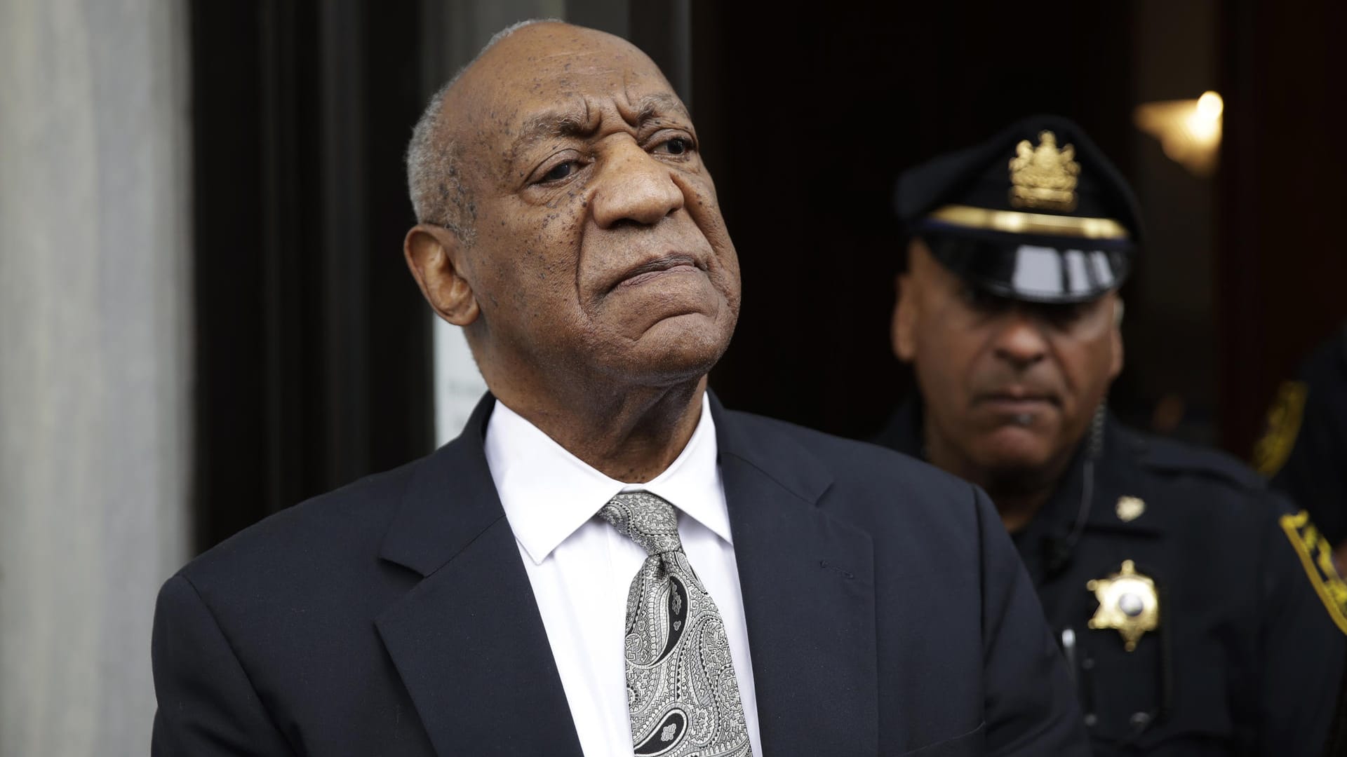 Bill Cosby muss sich im November erneut vor Gericht verantworten.