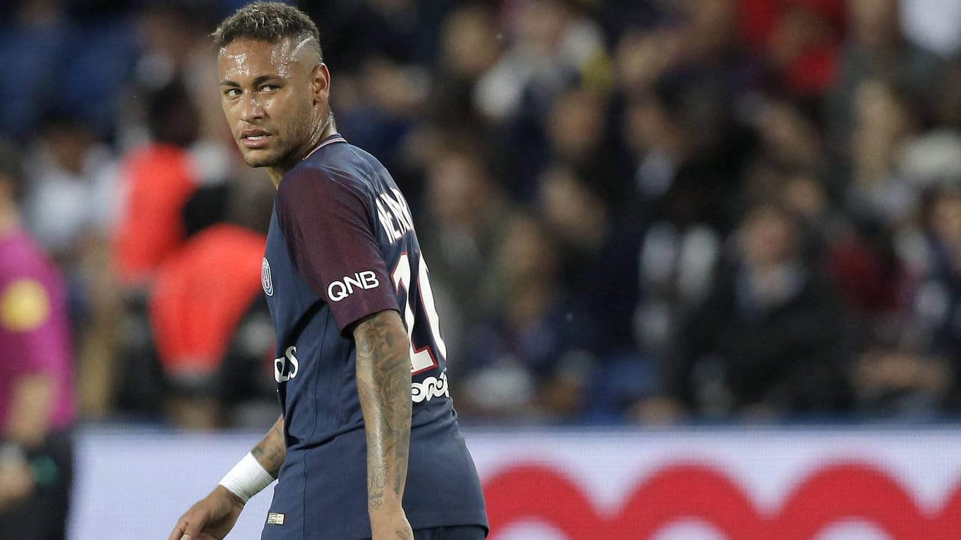 Unter Druck: Der Neymar-Wechsel zu PSG hat nun offenbar doch noch ein Nachspiel.