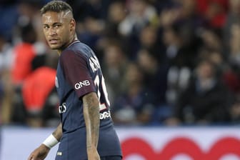 Unter Druck: Der Neymar-Wechsel zu PSG hat nun offenbar doch noch ein Nachspiel.