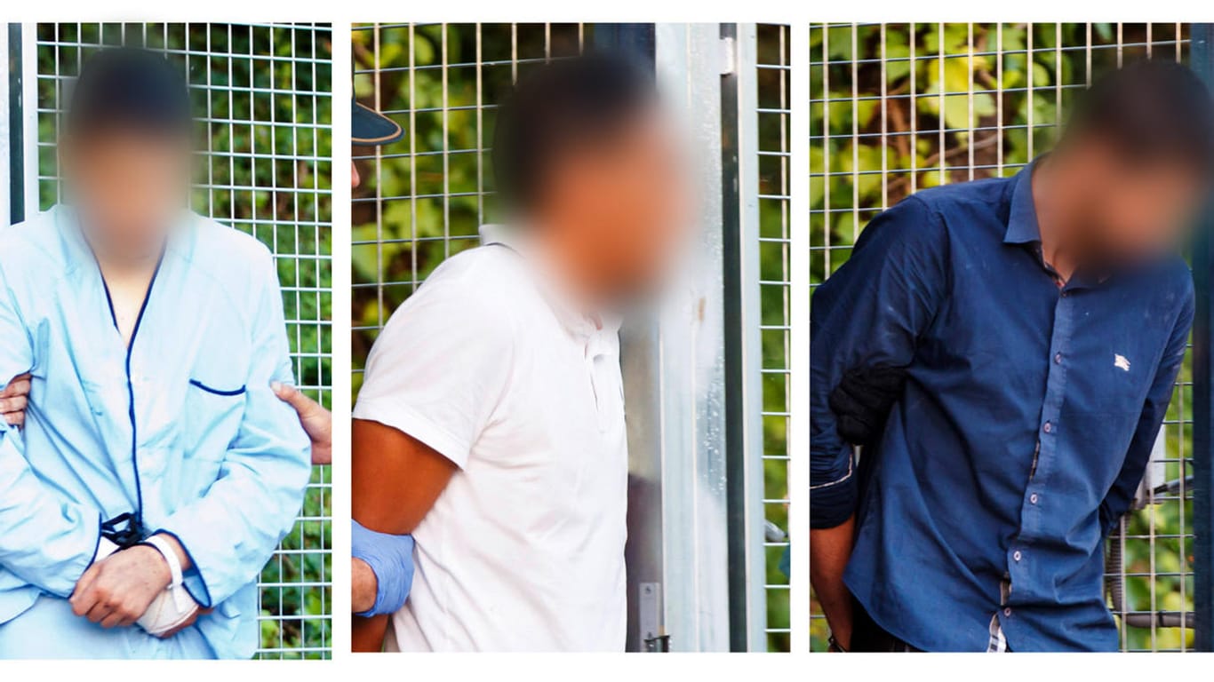 Die Bildkombo zeigt festgenommenen Mitglieder der Terrorzelle von Katalonien, die zu einer Anhörung in Madrid gebracht werden.
