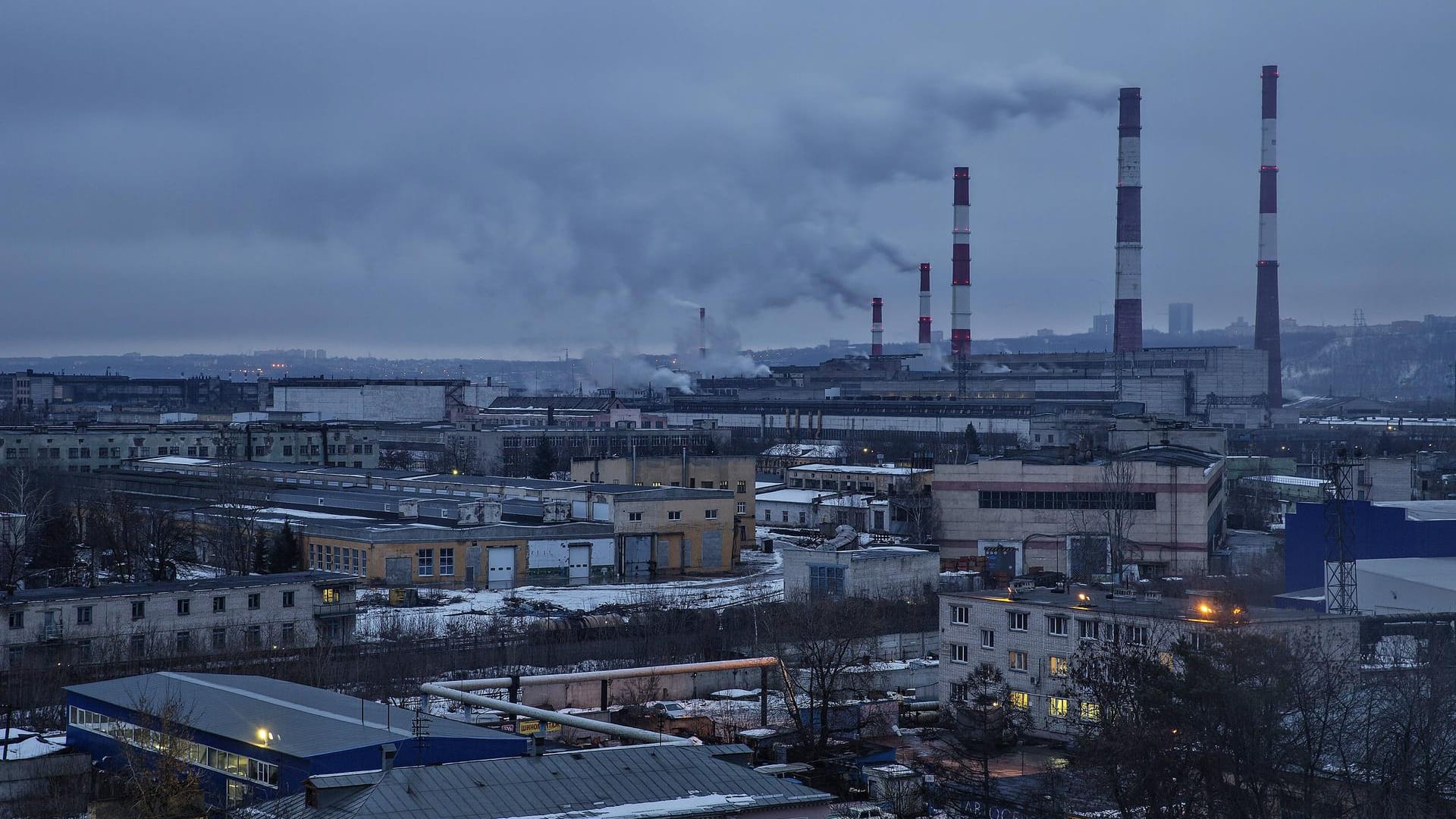 Blick auf die GAZ Automobilindustire-Anlage in Nischni Nowgorod. Auf diesem Gelände des größten Autohersteller Russlands ereignete sich die Bluttat. Blick auf die GAZ Automobilindustire-Anlage in Nischni Nowgorod. Auf diesem Gelände des größten Autohersteller Russlands ereignete sich die Bluttat.