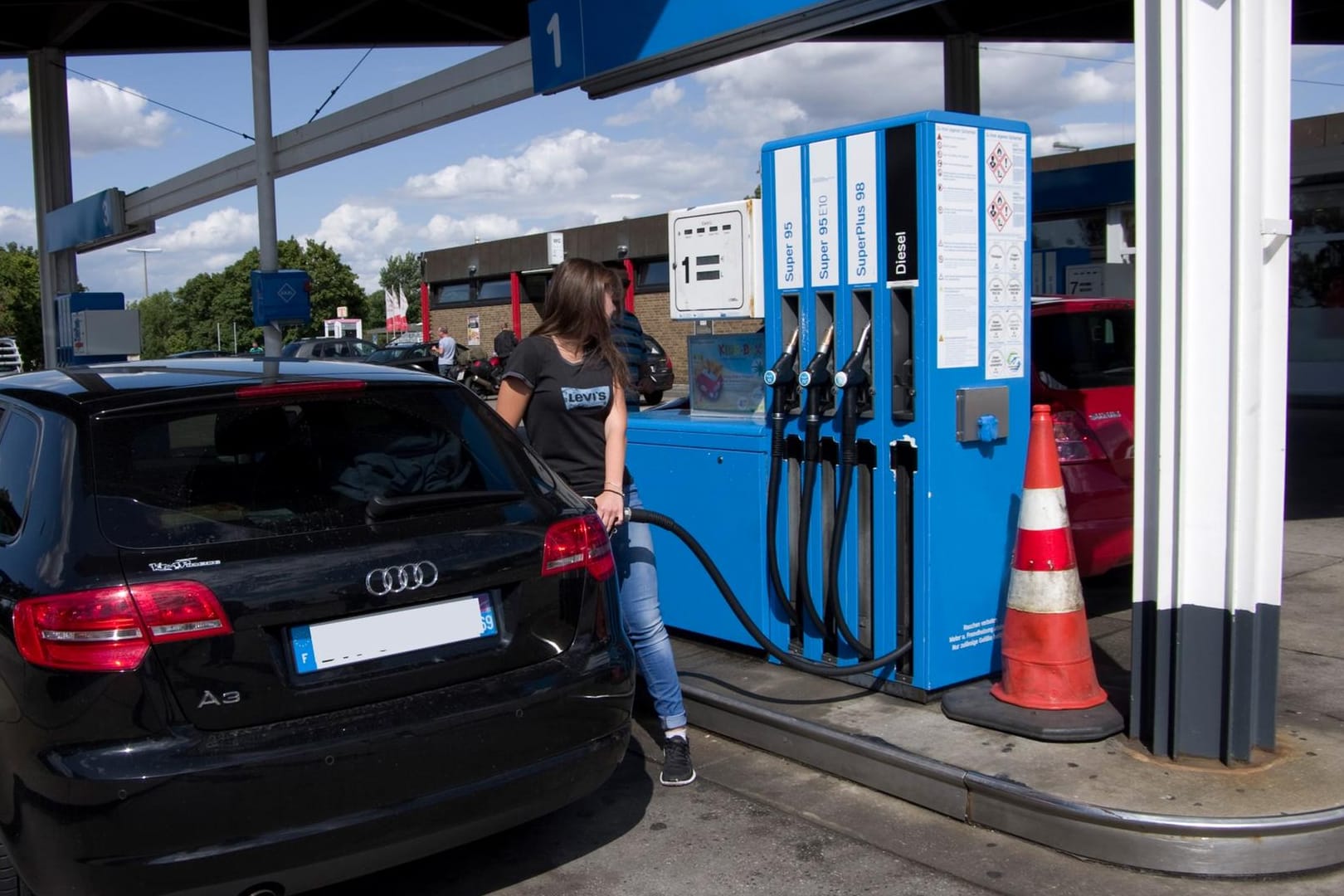 Im Saarland und in Rheinland-Pfalz ist Tanken besonders teuer.