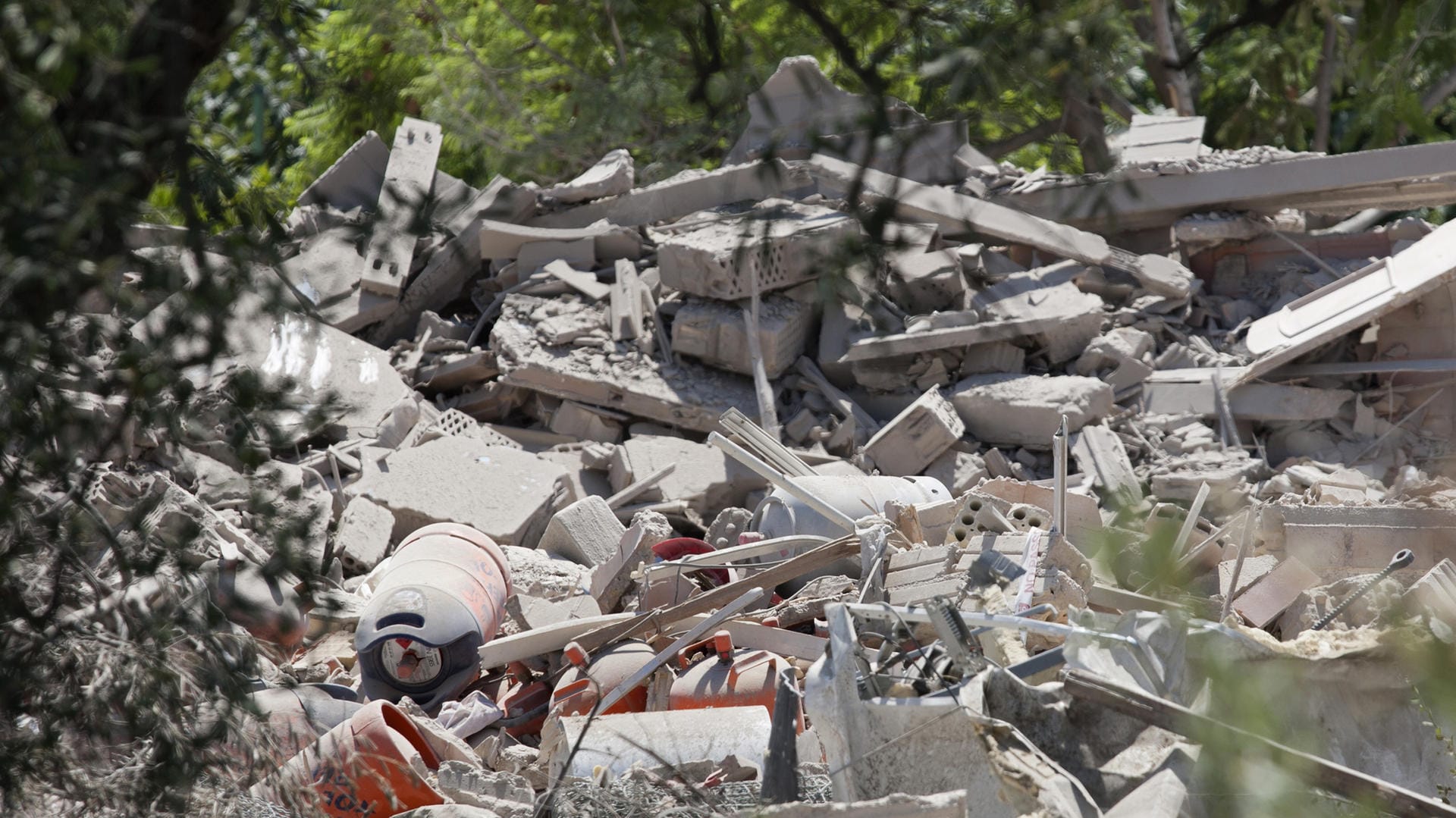 Die Bombenwerkstatt der Terroristen war durch eine Explosion zerstört worden.