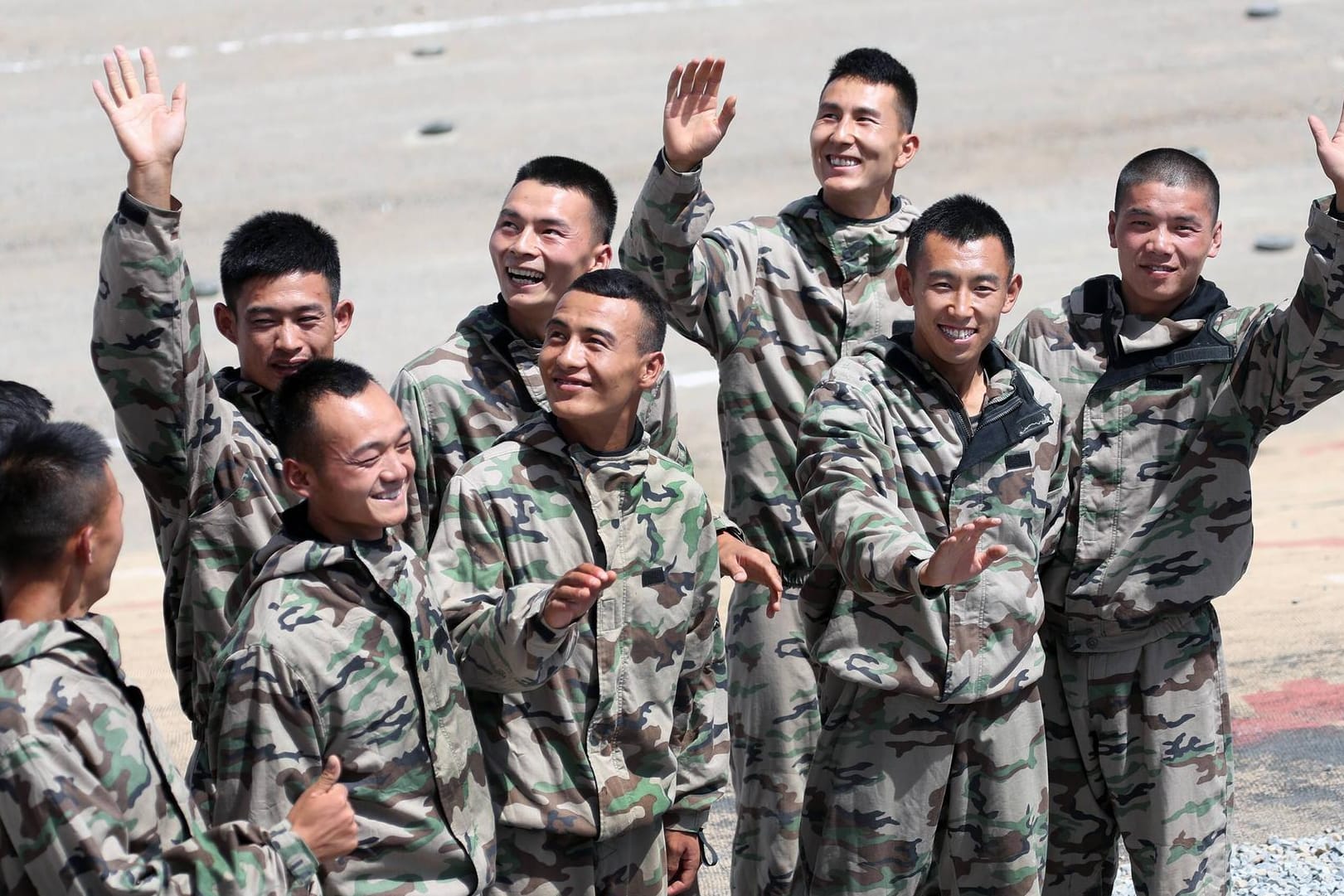 Tätowierungen, Selbstbefriedigung und Computerspielen sind für die chinesische Armee problematisch.