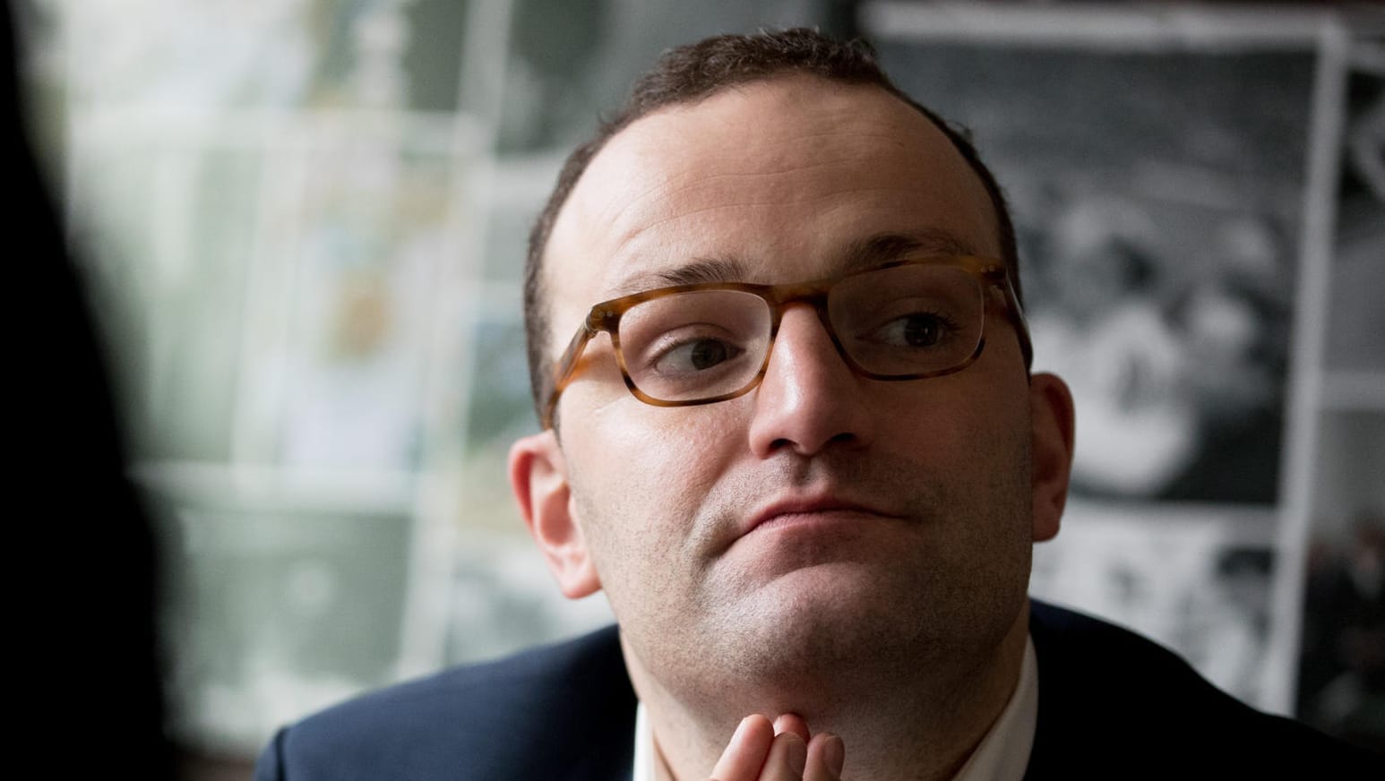 Finanz-Staatssekretär Jens Spahn lassen die Hipster in Berlin nicht los.