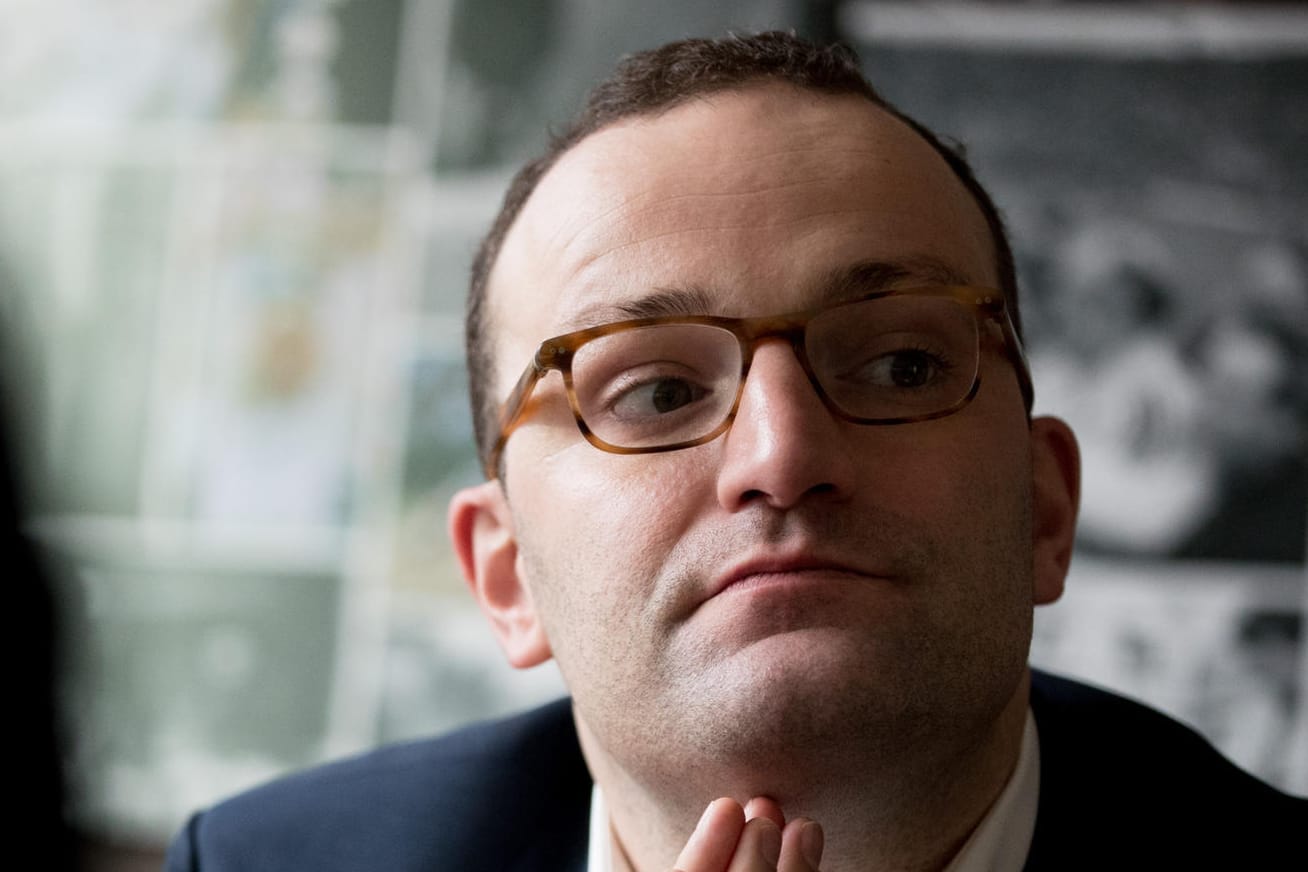 Finanz-Staatssekretär Jens Spahn lassen die Hipster in Berlin nicht los.