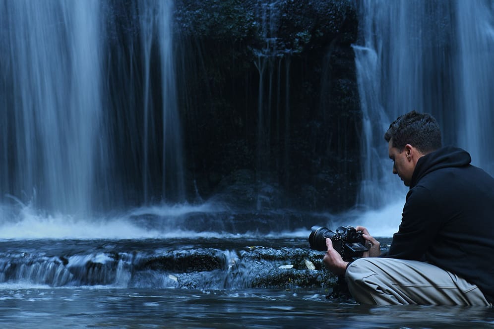 Die Nikon D850 ist gegen Spritzwasser geschützt.