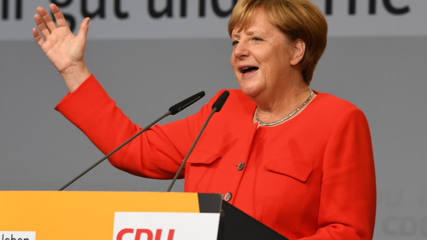 Nach dem eine sehr begrenzte Anwendung im medizinischen Bereich erlaubt sei, beabsichtige Bundeskanzlerin Angela Merkel (CDU) keien weiteren Änderungen.