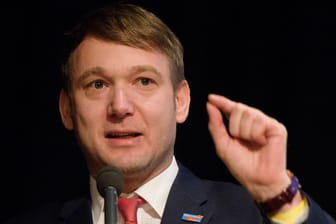 André Poggenburg, Landesvorsitzender der AfD in Sachsen-Anhalt, nannte als Grund für die Absage des Parteitags "Aufrufe zu linken Sabotageakten".