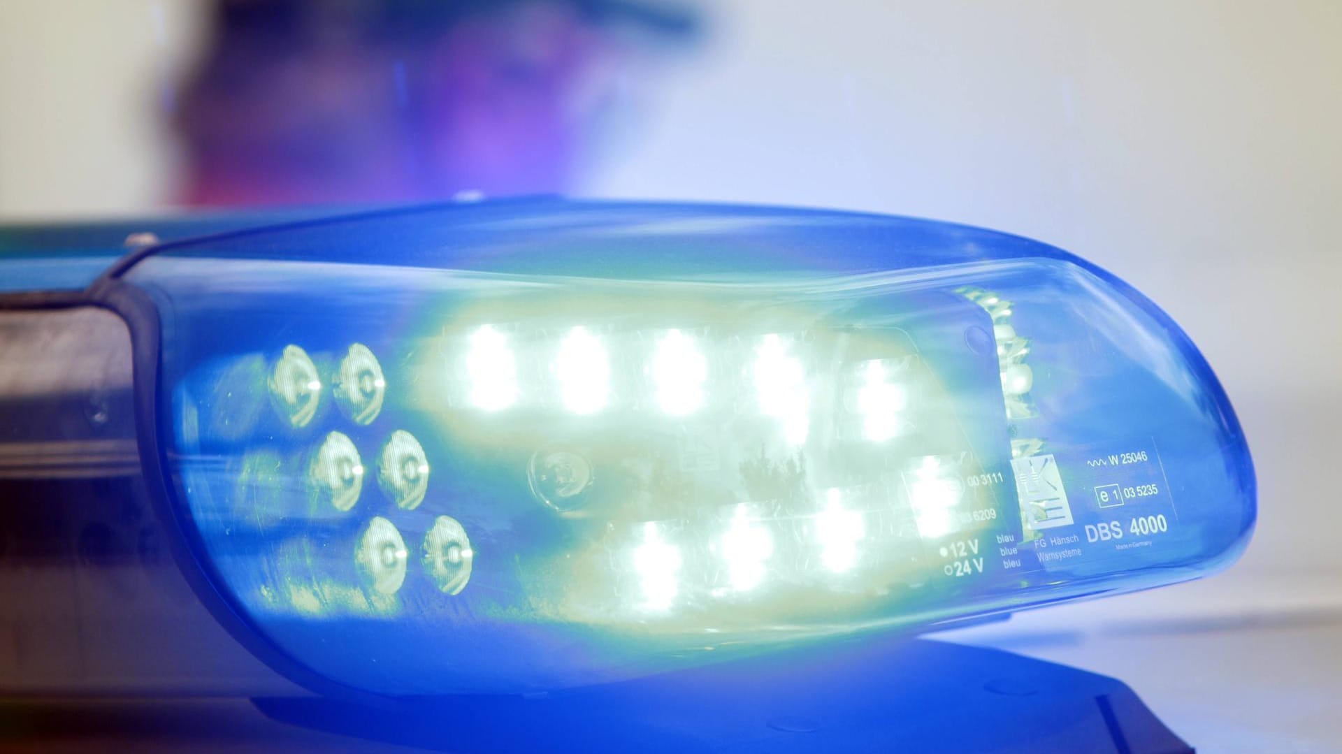 Geldtransportfahrer mit einer Million Euro an ungarisch-serbischer Grenze gefasst Geldtransportfahrer mit einer Million Euro an ungarisch-serbischer Grenze gefasst