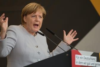 Trotz guter Umfragewerte, glaubt Angela Merkel, dass der Ausgang der Bundestagswahl absolut offen ist.
