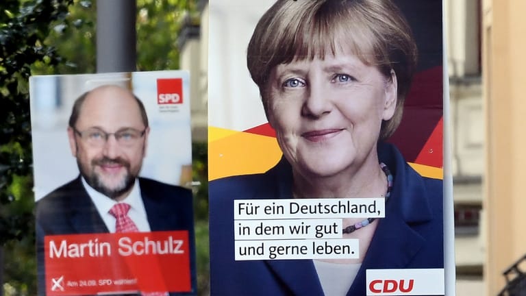 Wahlplakate für die Bundestagswahl am 24. September in Berlin.