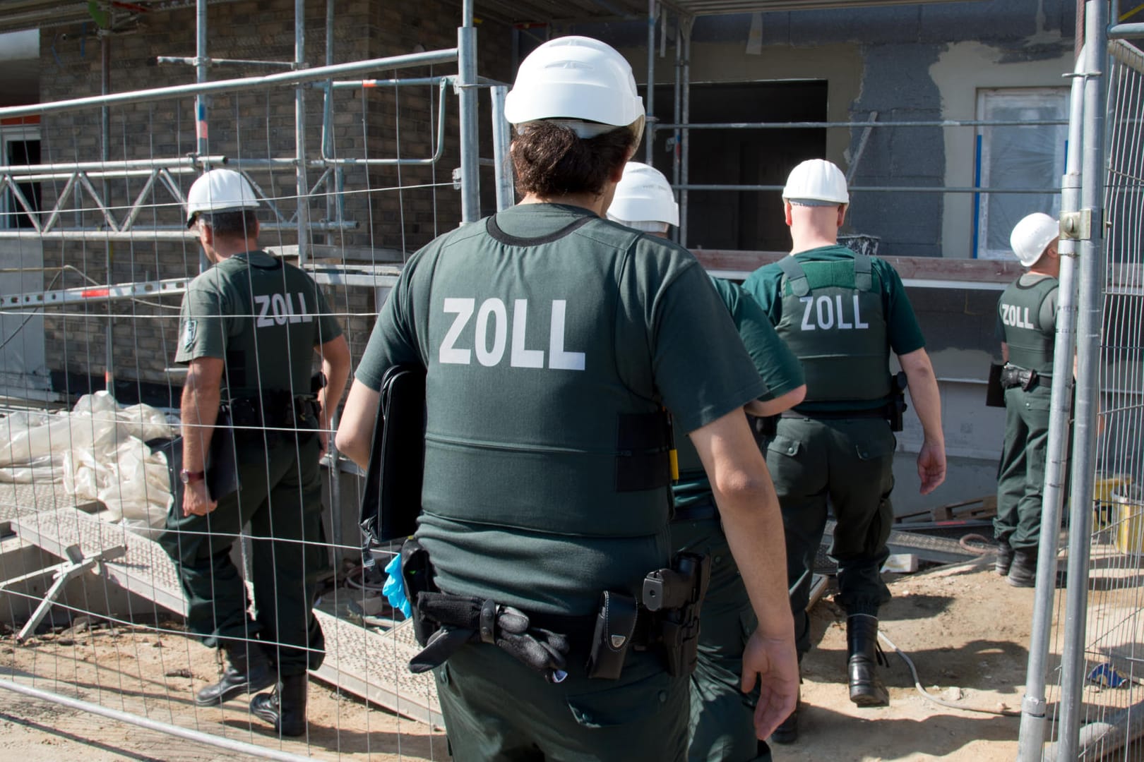 Fast 66.000 Ermittlungsverfahren wegen Schwarzarbeit im ersten Halbjahr