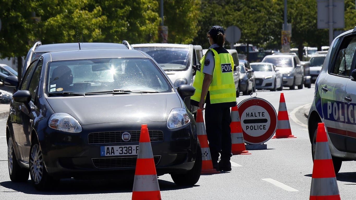 In Frankreich ist ein betrunkener Lkw-Fahrer von der Polizei gestoppt worden.