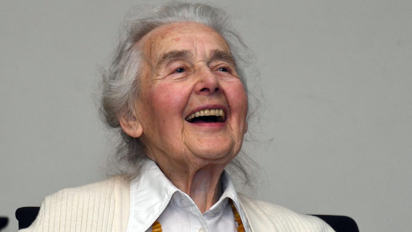 Ursula Haverbeck wurde wegen Leugnung des Holocaust verurteilt.