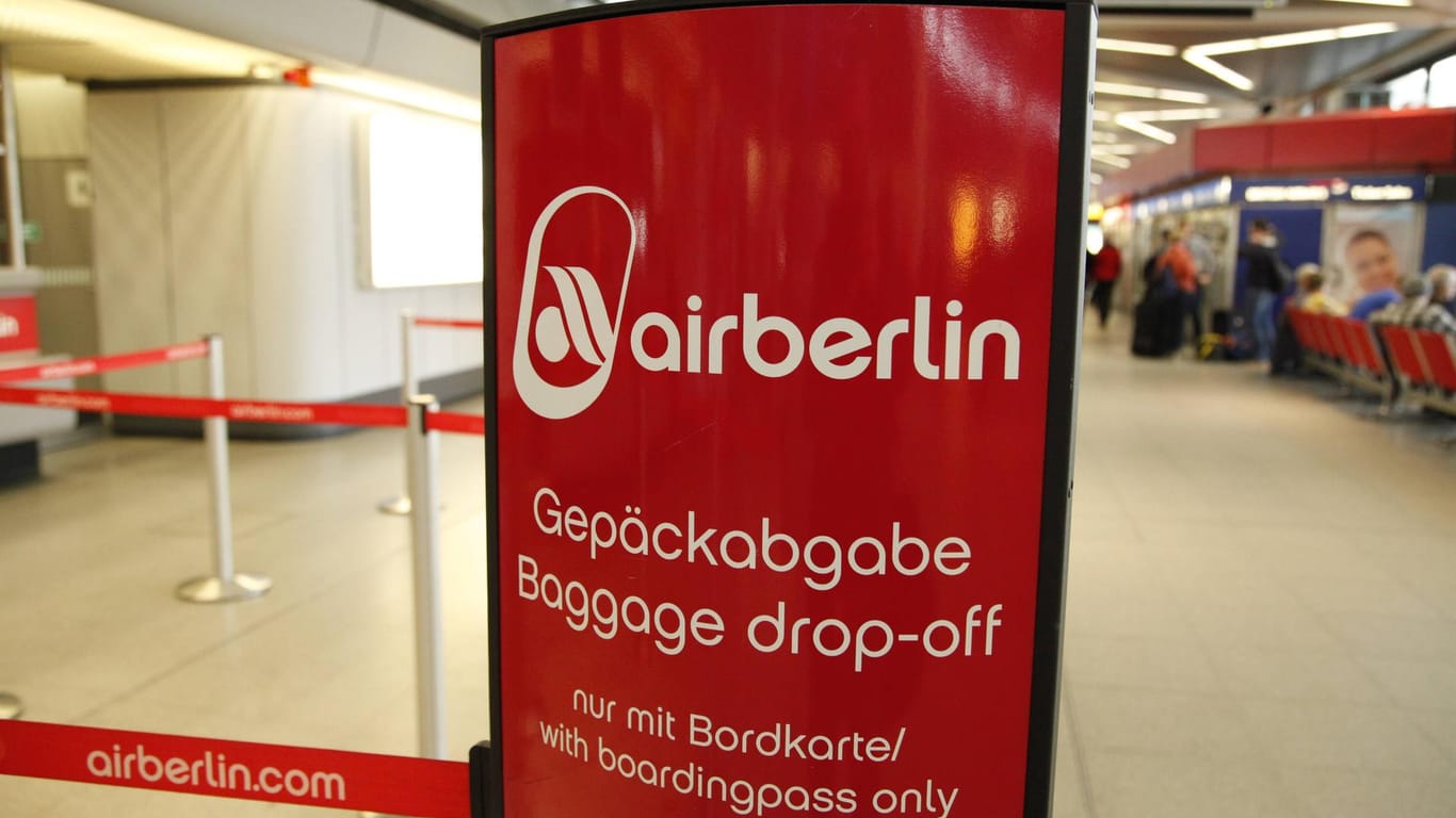 Die insolvente Fluglinie Air Berlin bereitet ihren Fluggästen viele Probleme.